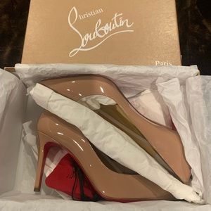 NEW Christian Louboutin Pigalle Patent Nude Calf EU Size 39. 85mm stiletto heel.